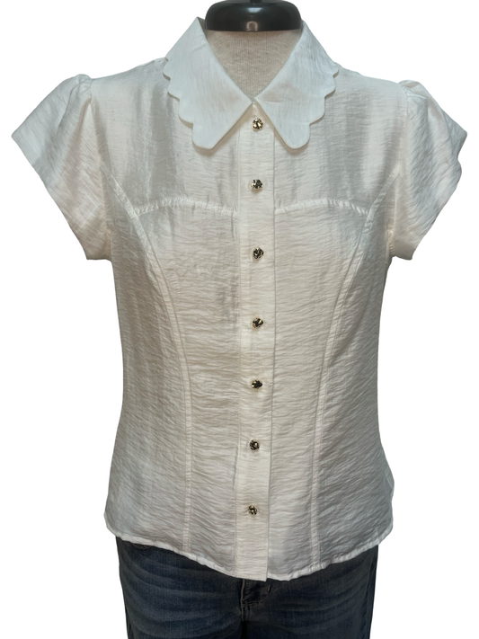 Scallop Edge Classic Collar Blouse White