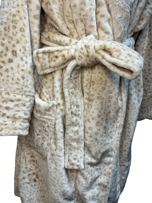Luxe Plush Leopard Print Robe