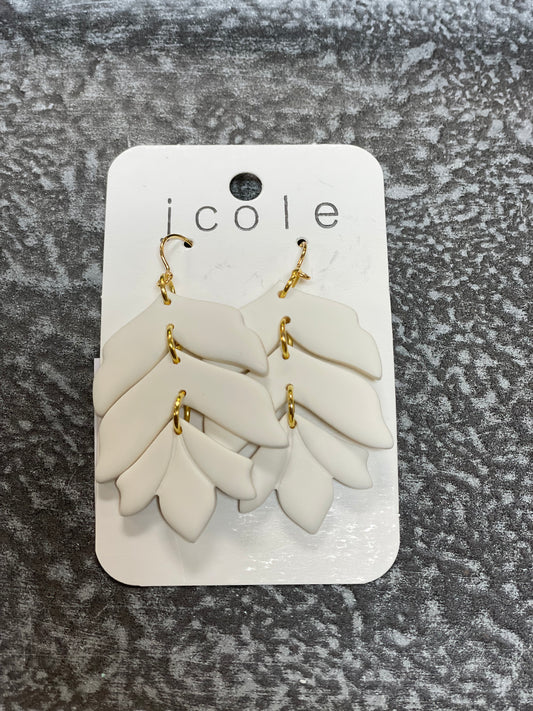 Two Tiered Leaf Drops