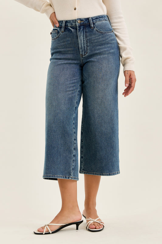 Judy Blue HW T.C. Daisy Bootcut Medium Instant Classic Indigo Short Inseam
