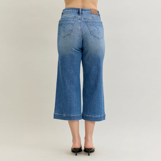 Judy Blue MR Wide Crop Vintage Pockets & Wide Hem Jean