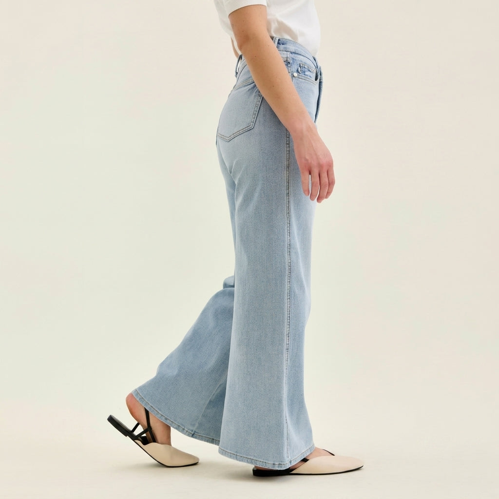 Judy Blue Tummy Control HW Retro Wide Jeans