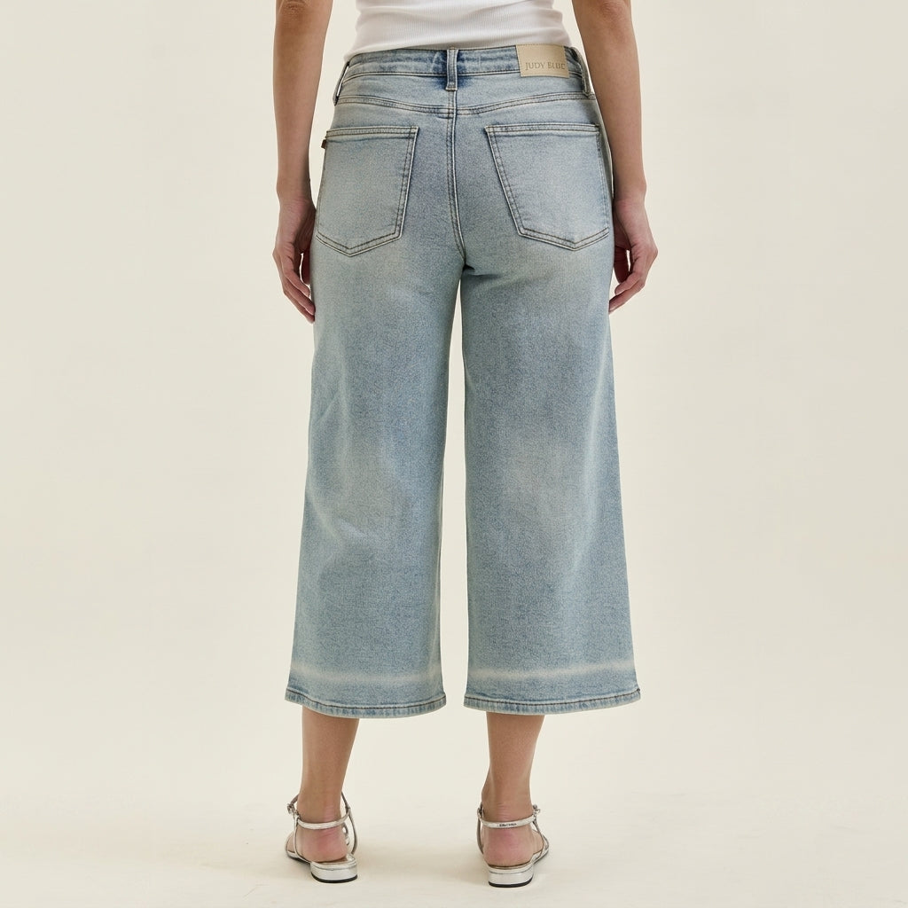Judy Blue MR Wide Crop Jean