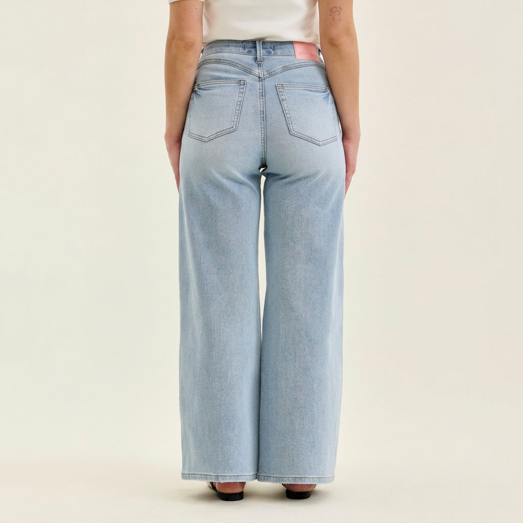 Judy Blue Tummy Control HW Retro Wide Jeans