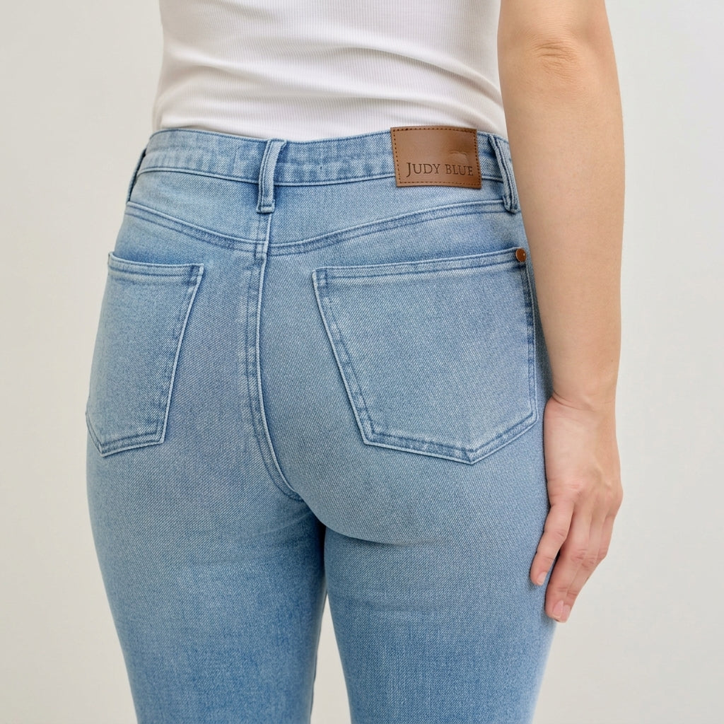 Judy Blue MR Bootcut Contrast Wash & Front Patch Pocket Jean