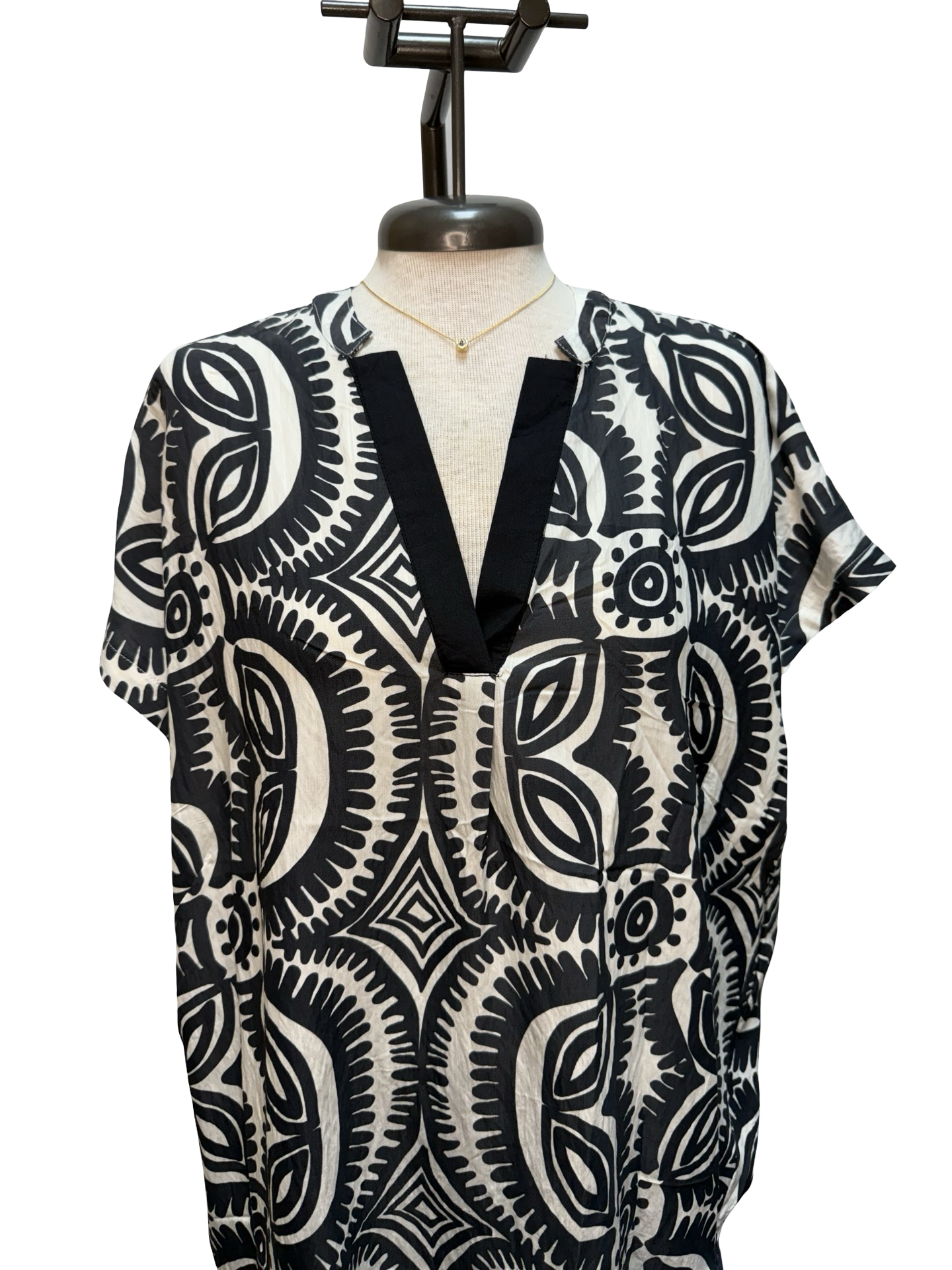 Geometric Print V Neck Top Black