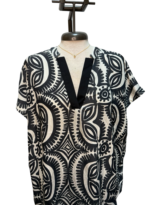 Geometric Print V Neck Top Black