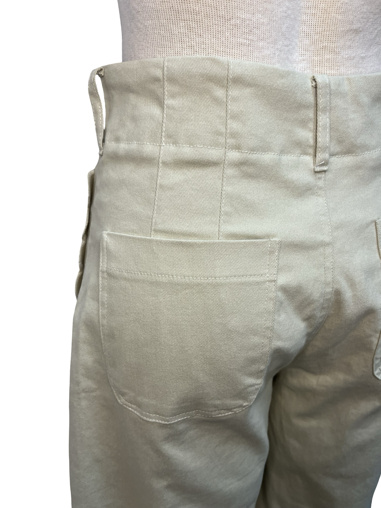 Colette Cropped Wide-Leg Scallop Pocket Detail Pants Bone