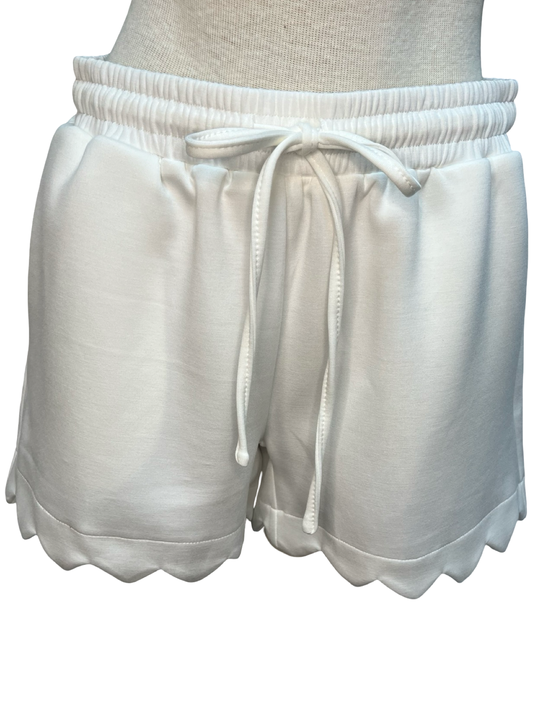 Elastic Waist Scallop Shorts Ivory
