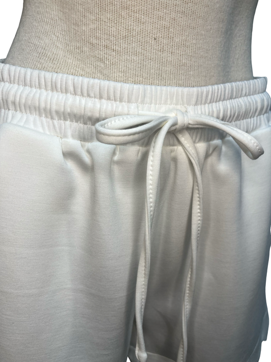 Elastic Waist Scallop Shorts Ivory