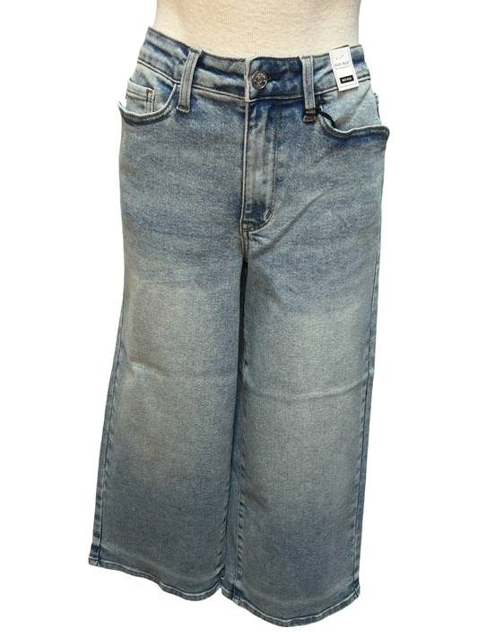 Judy Blue MR Wide Crop Jean