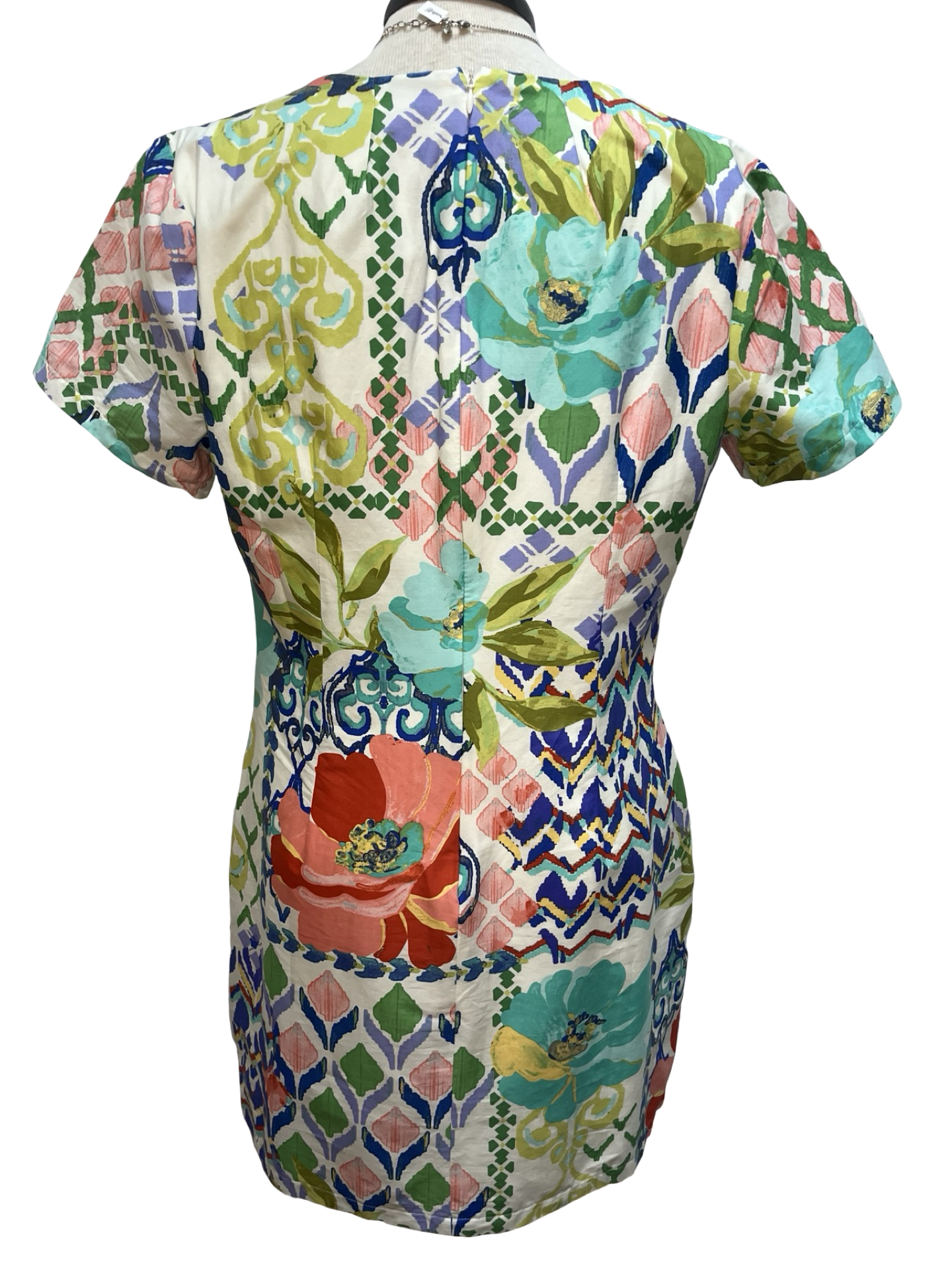 V Neck Short Sleeve Shift Dress