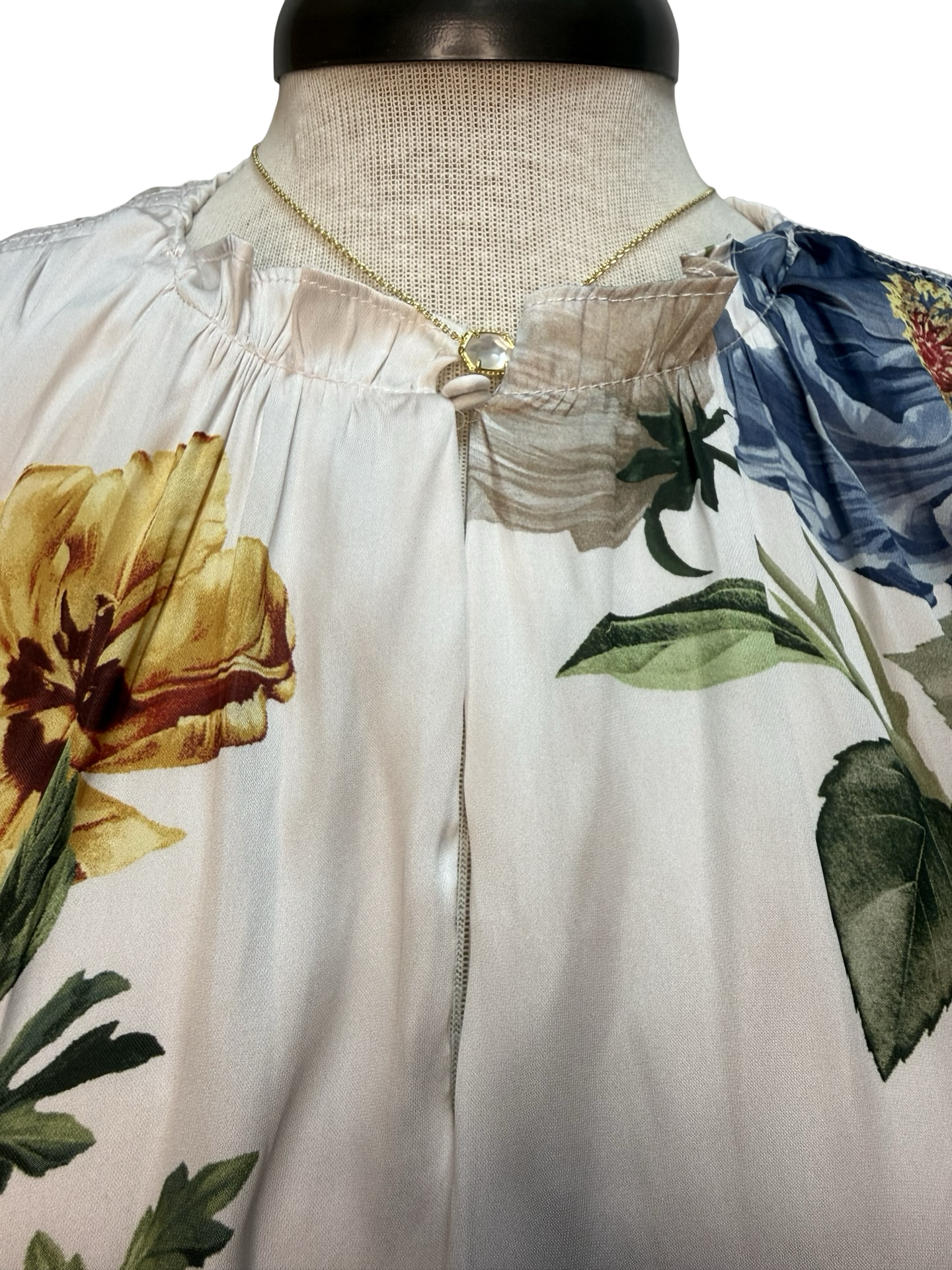 Ruffled Keyhole Neck  Long Sleeve Floral Blouse Pearl
